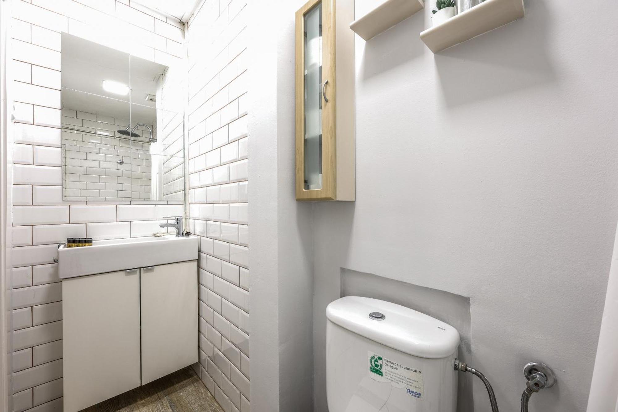 Pequeno Apartamento Reformado En Tirso De Molina Alquiler Temporal Madryt Zewnętrze zdjęcie
