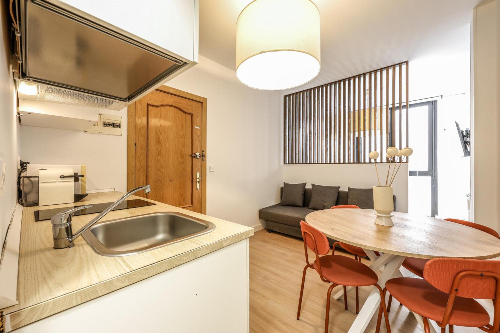 Pequeno Apartamento Reformado En Tirso De Molina Alquiler Temporal Madryt Zewnętrze zdjęcie